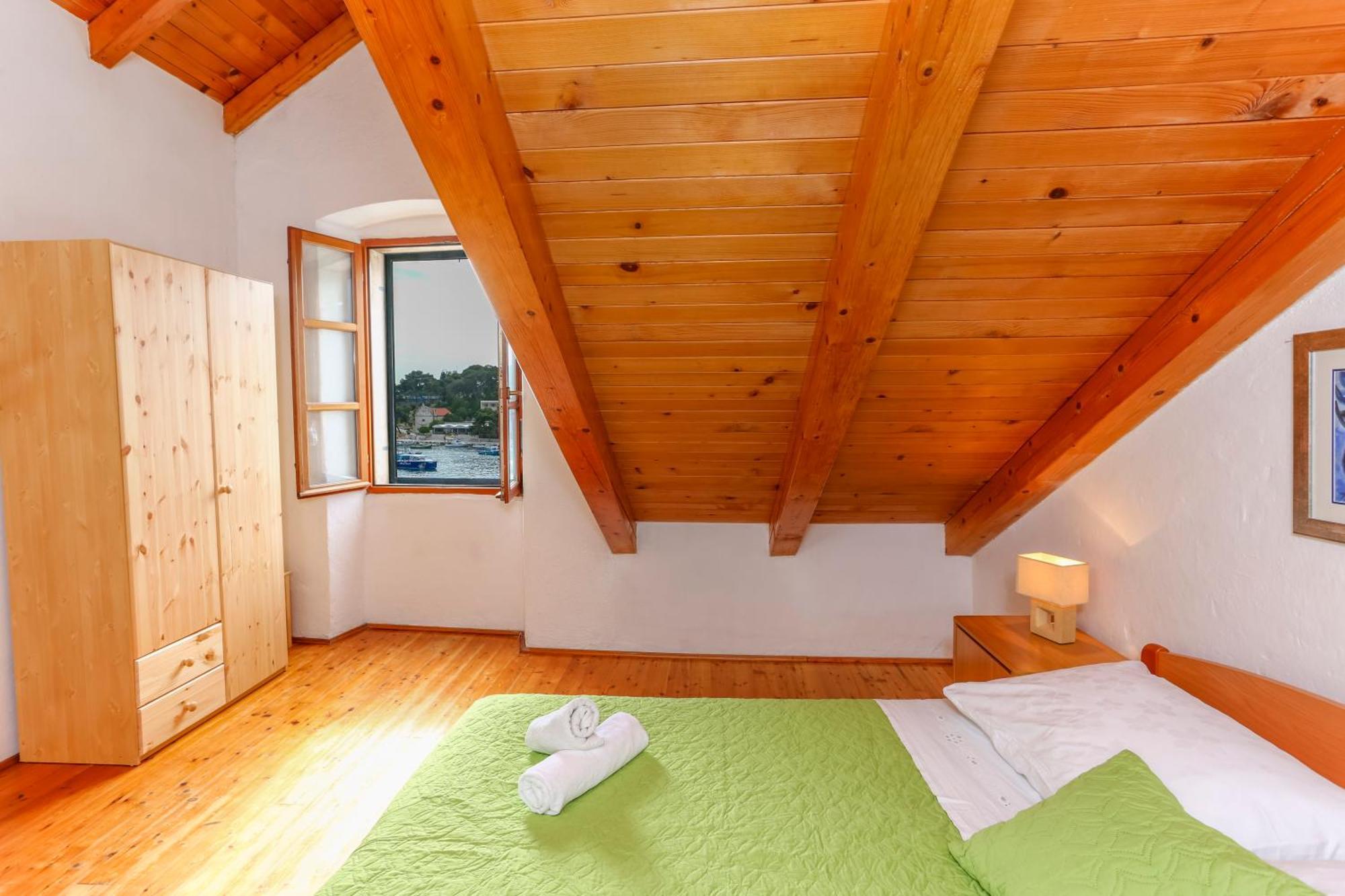 Apartment Lilly With Amazing City View Hvar Town Exteriör bild