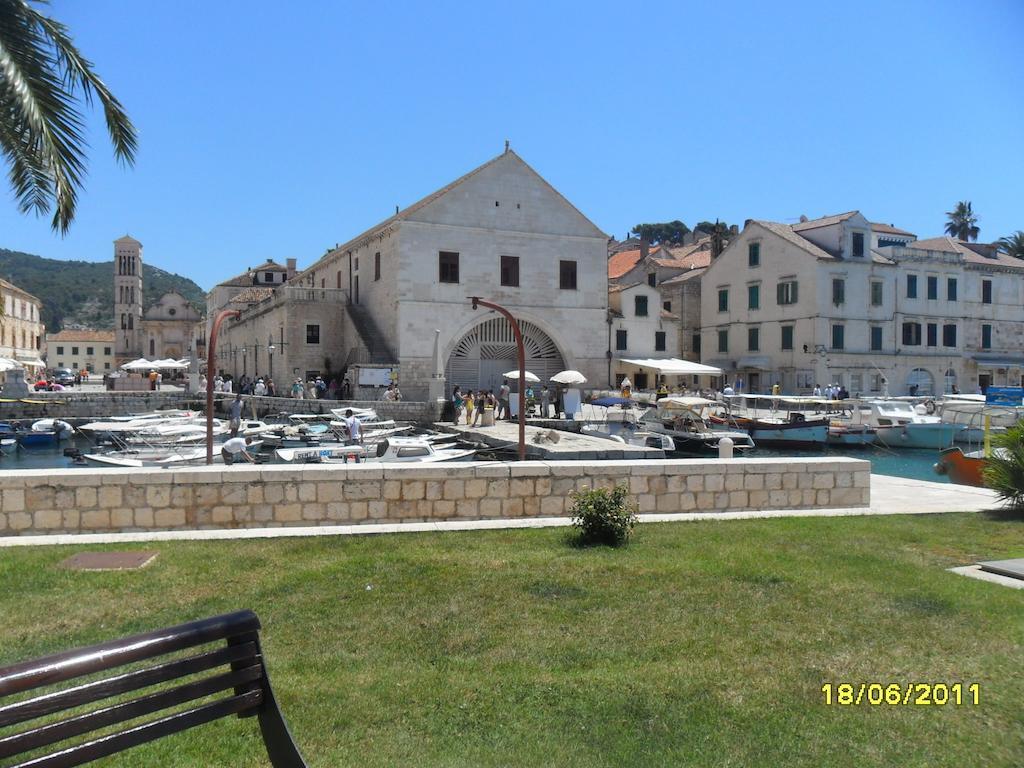 Apartment Lilly With Amazing City View Hvar Town Rum bild