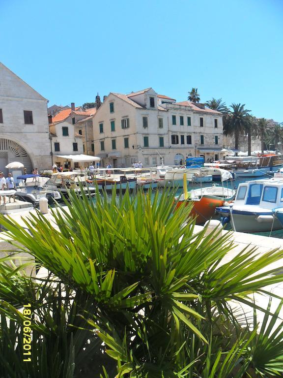 Apartment Lilly With Amazing City View Hvar Town Rum bild